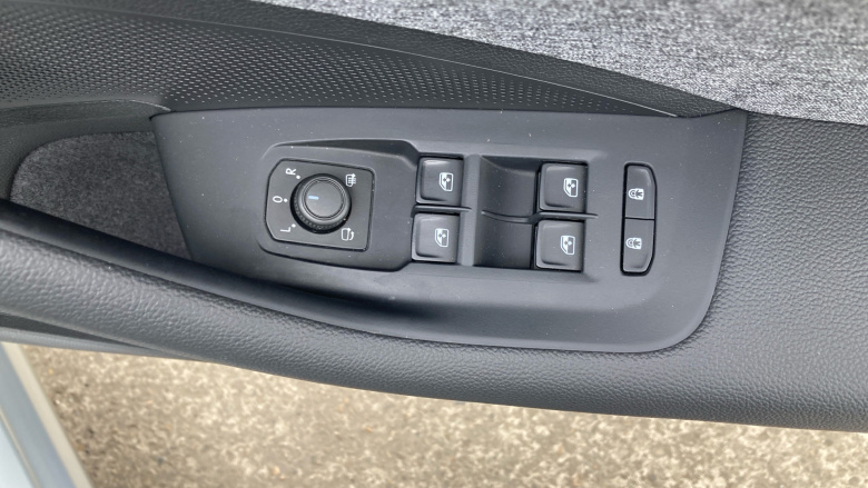 Skoda Superb 2.0 TDI SE Technology 5dr DSG Diesel Estate